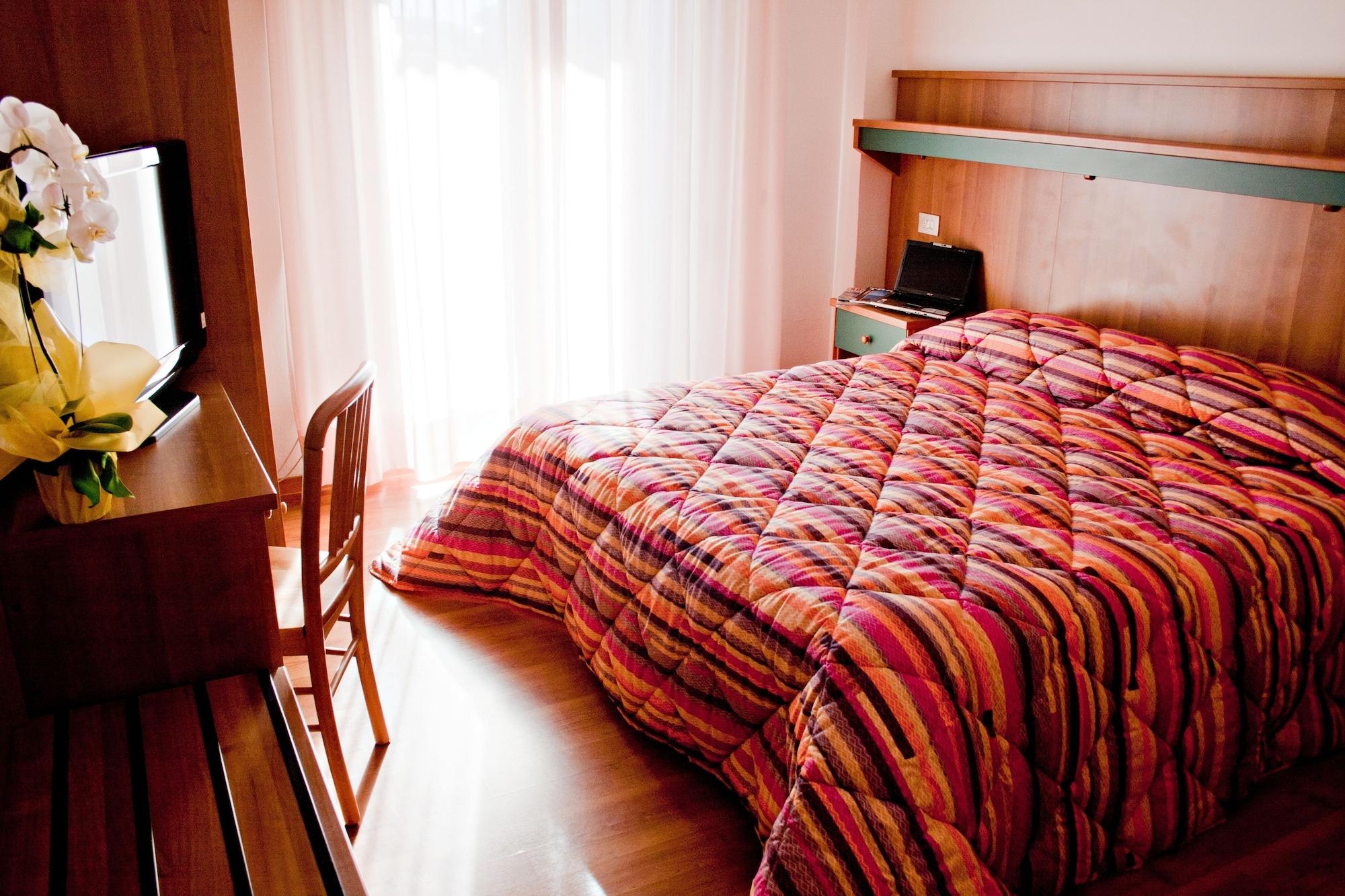 Hotel Los Angeles Ασίζη Εξωτερικό φωτογραφία
