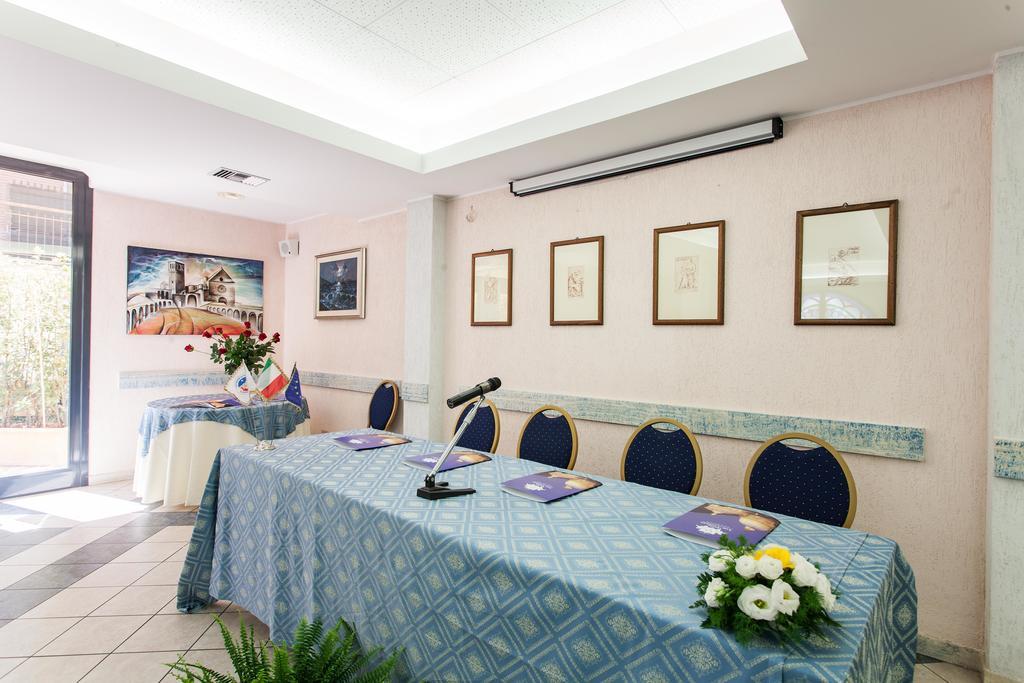 Hotel Los Angeles Ασίζη Εξωτερικό φωτογραφία