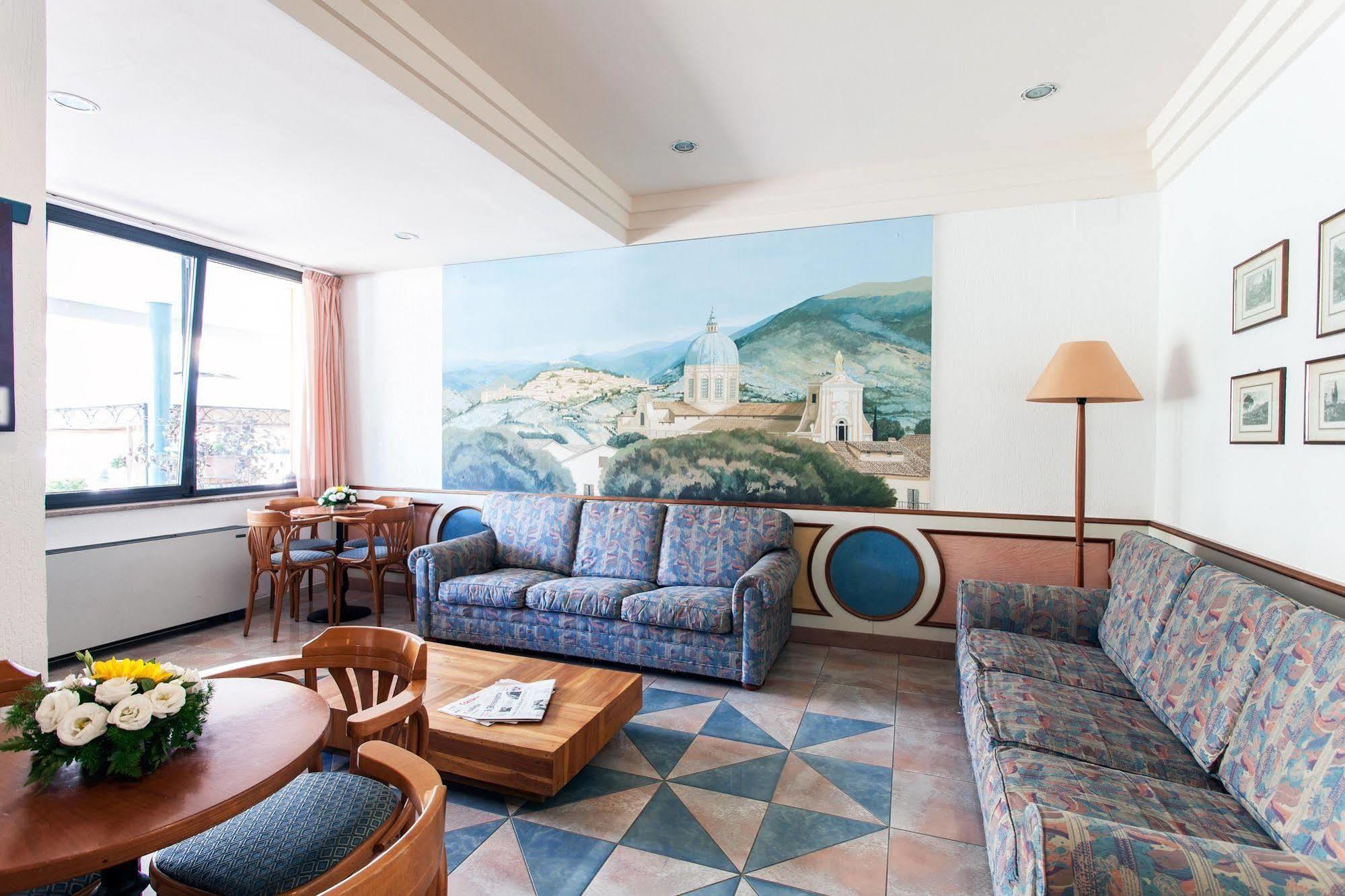 Hotel Los Angeles Ασίζη Εξωτερικό φωτογραφία